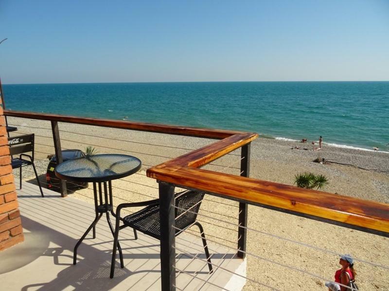 Leon Beach Hotel New Athos Exterior photo
